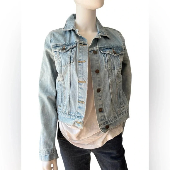 Forever21  buttons down jeans jacket size small - Picture 1 of 7